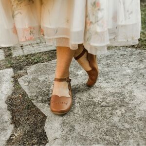 EUC Adelisa & Co. Cosecha Mary Jane Leather Shoes 39